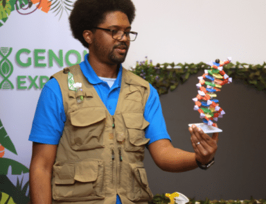 Science Communicator explaining Genome Explorers
